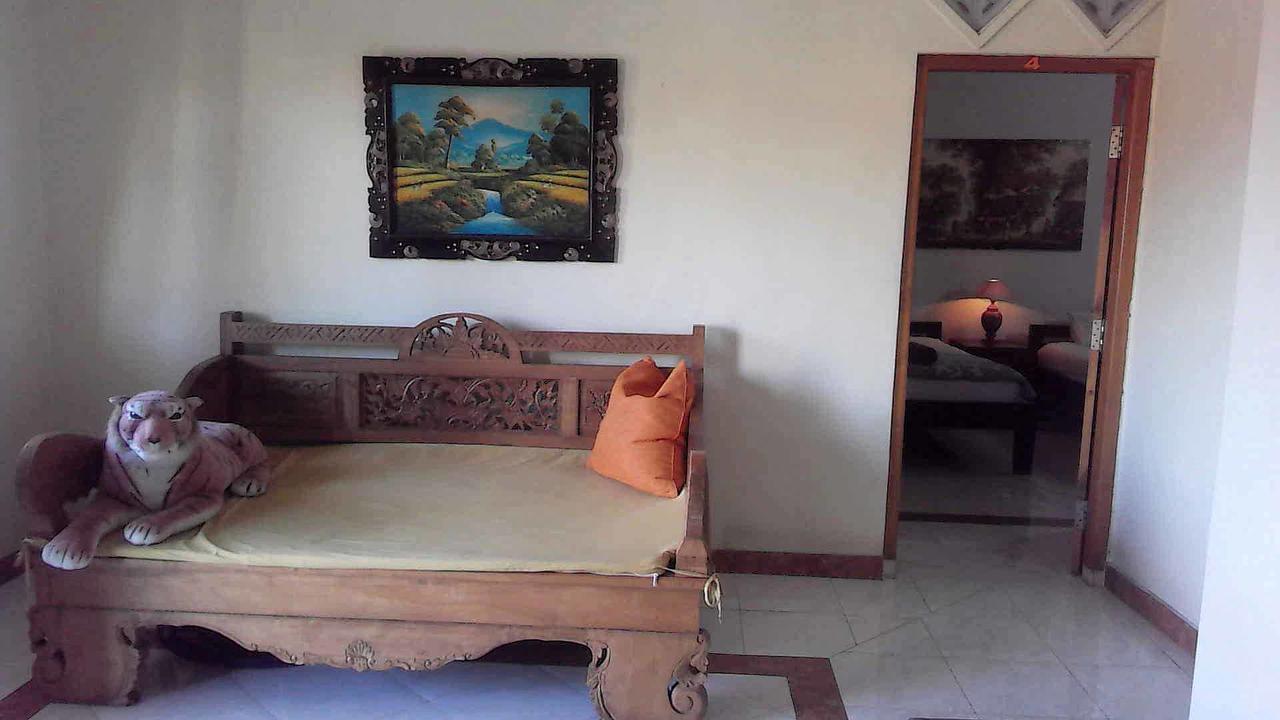 The Reinhold Guesthouse Bali Kerobokan  Exterior photo